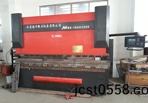 颺(yang)力數(shu)控(kong)折(zhe)彎機