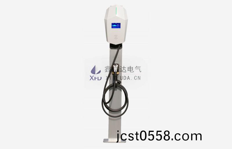 C30係(xi)列(lie)-7KW智能(neng)交流(liu)立(li)柱(zhu)式(shi)充(chong)電(dian)樁【鑫富達充(chong)電(dian)】 C30係(xi)列-7KW智(zhi)能交(jiao)流立(li)柱(zhu)式充電樁【鑫富(fu)達(da)充電(dian)】