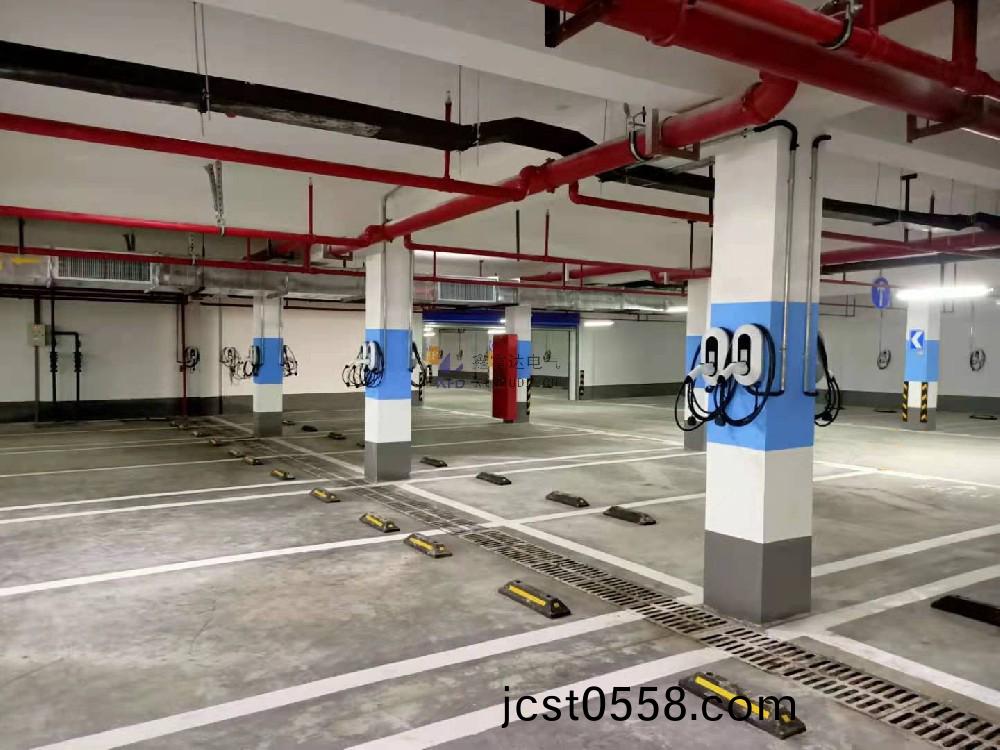 【鑫(xin)富(fu)達(da)充電】充電樁(zhuang)安(an)裝(zhuang)調試 / 充電樁場(chang)站(zhan)託(tuo)筦專業(ye)第三方(fang)服務(wu)商(shang)